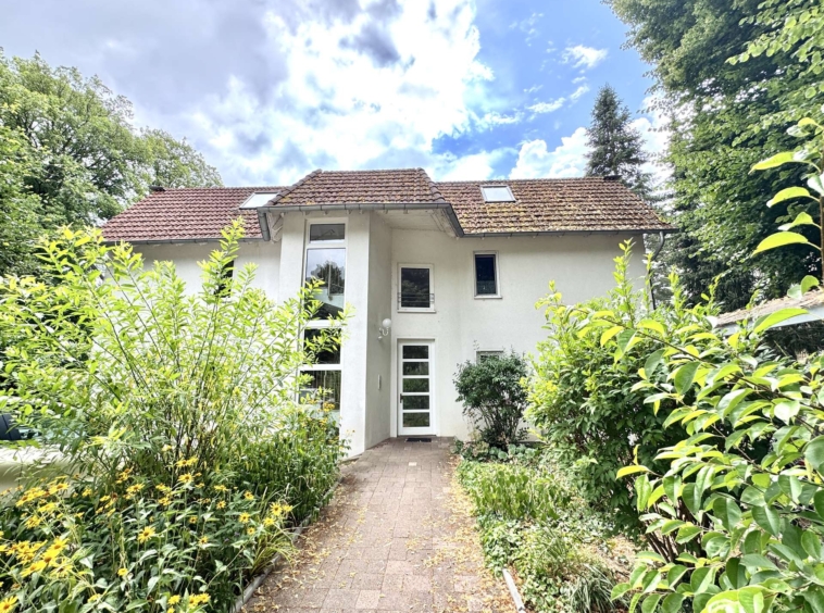 Mehrfamilienhaus