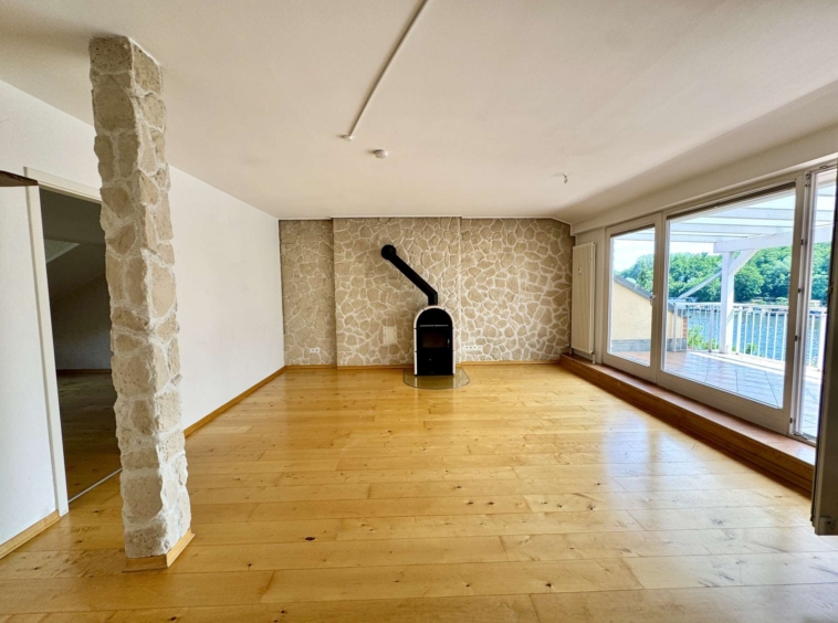 Wohnzimmer mit Terrasse