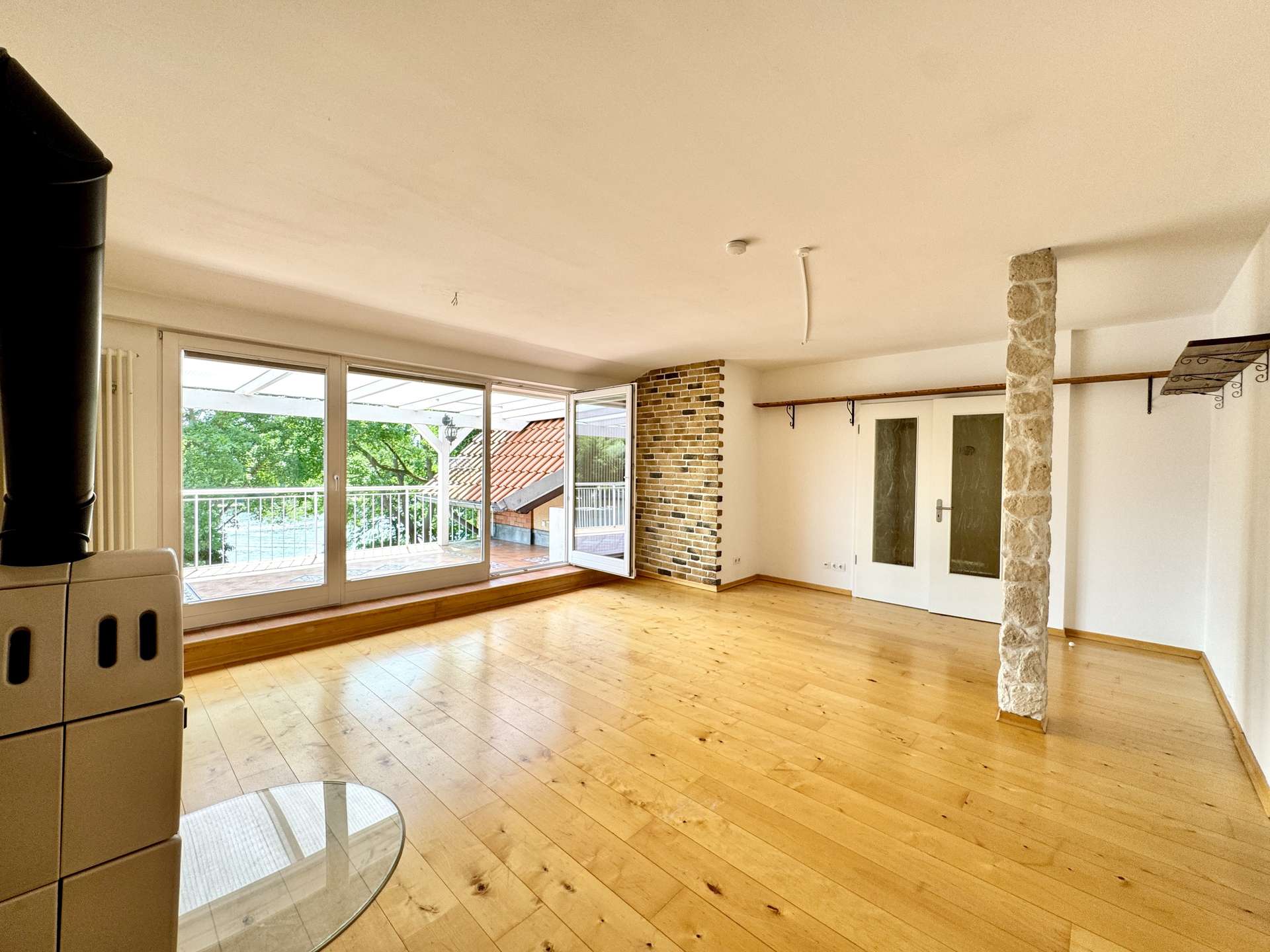 Wohnzimmer mit Terrasse
