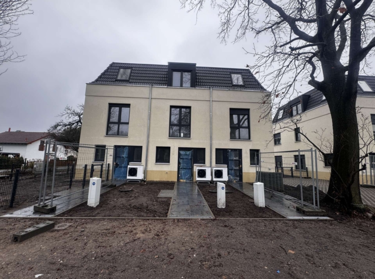 Reihenhäuser Frontansicht