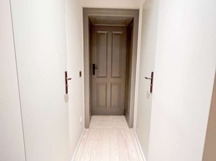 Flur Richtung Schlafzimmer und Bad