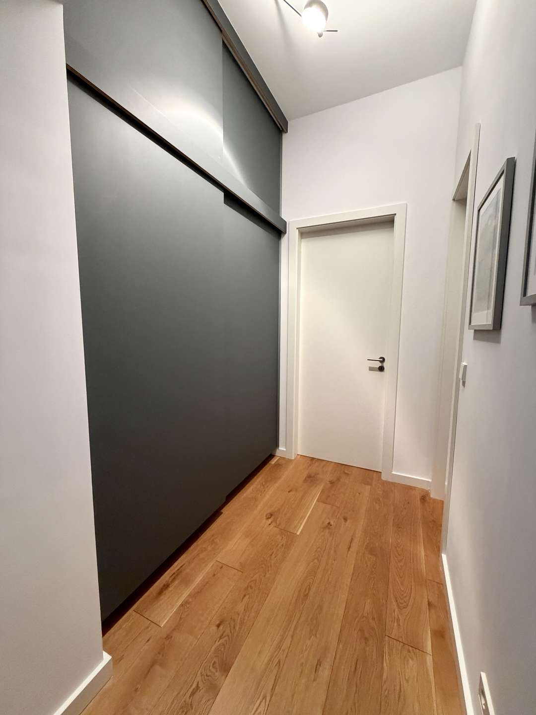 Einbauschrank im Flur