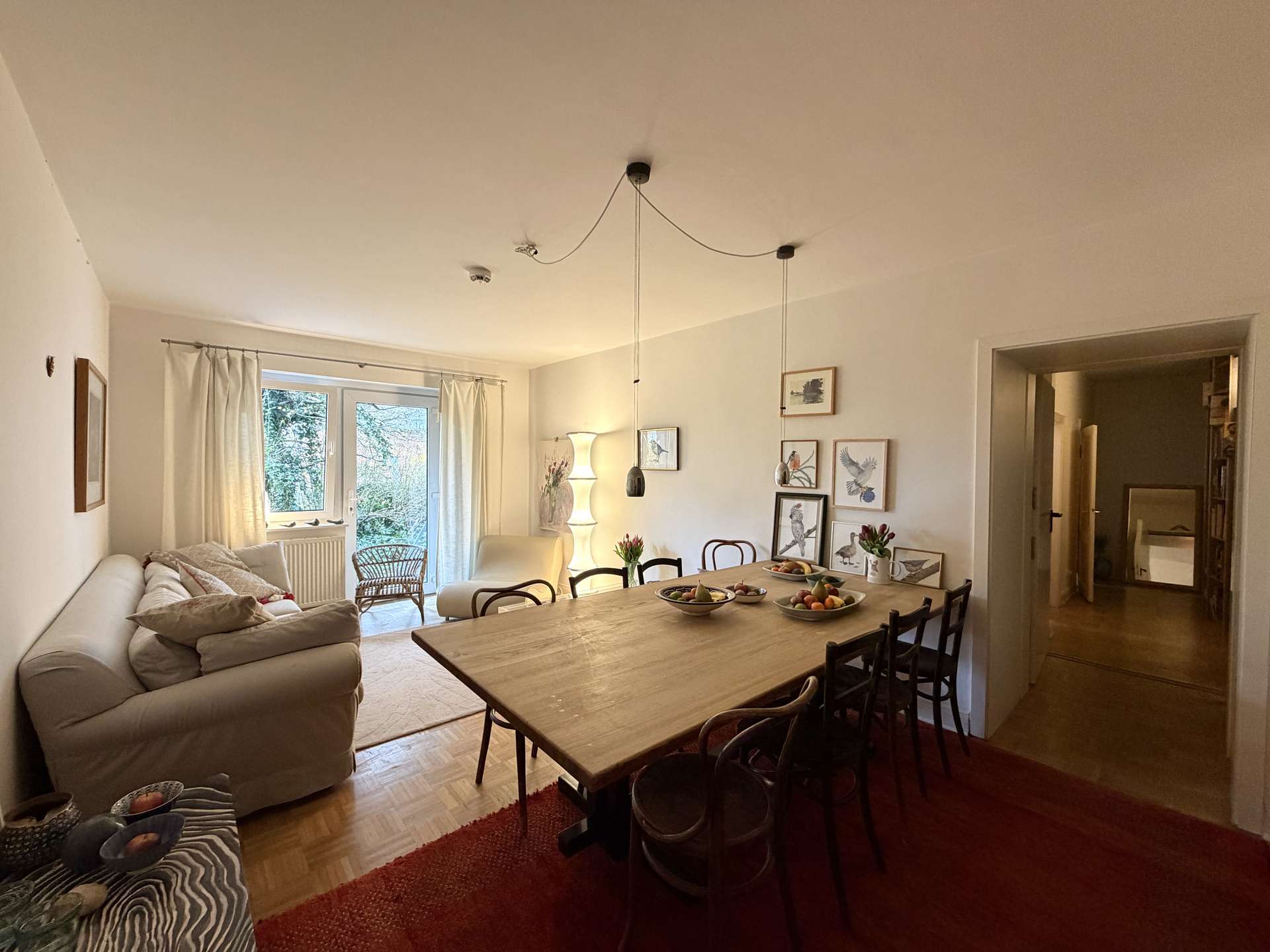 Wohnzimmer mit Terrassenzugang