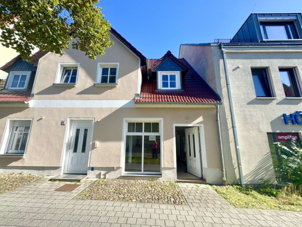 Straßenansicht