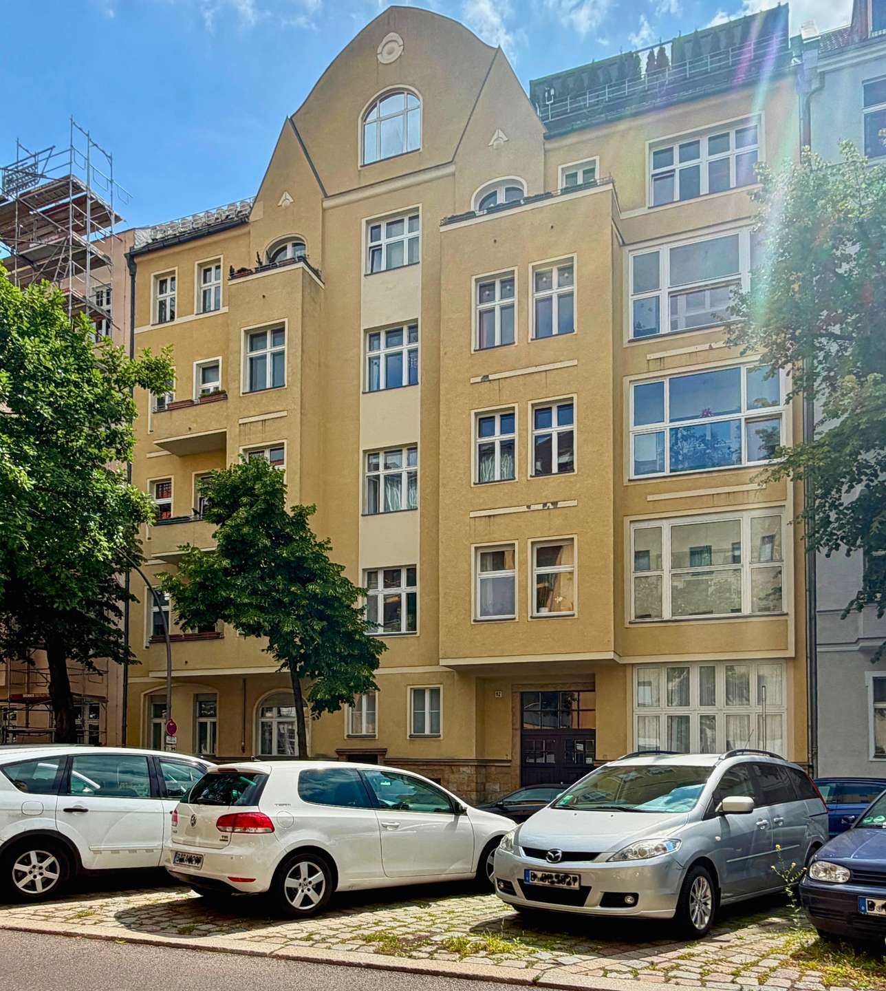01_Straßenansicht